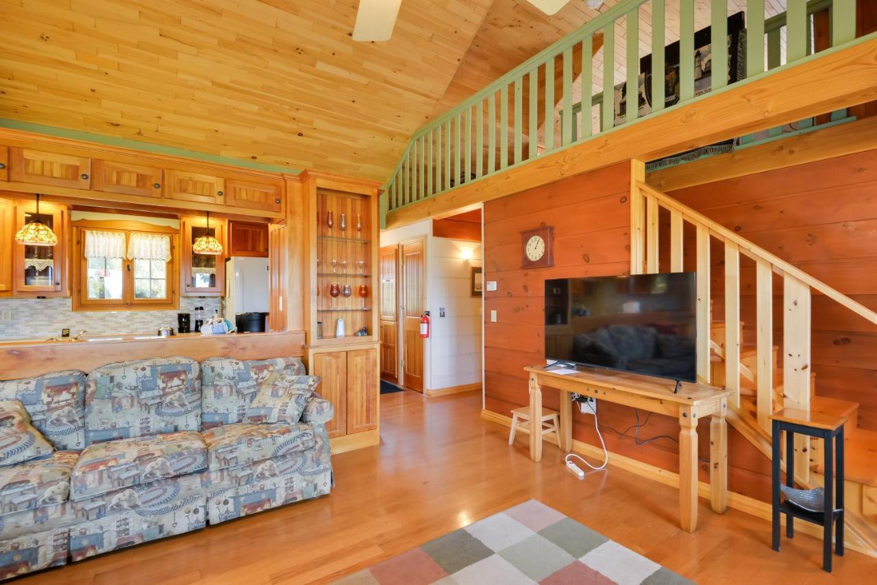Warm And Cozy Clayton Cabin Near St Lawrence River! Exteriör bild